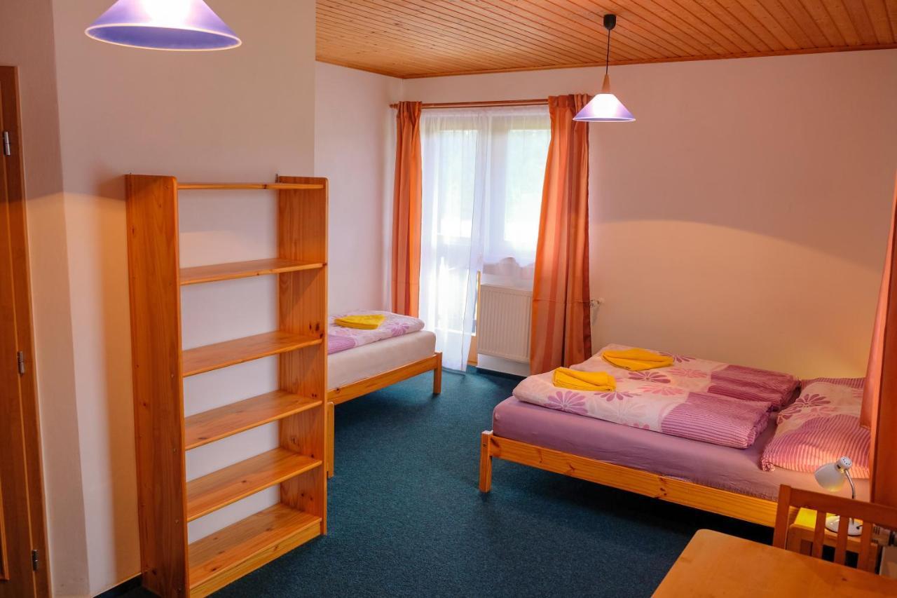 Horska Kvilda - Ubytovani U Chvalu Buitenkant foto