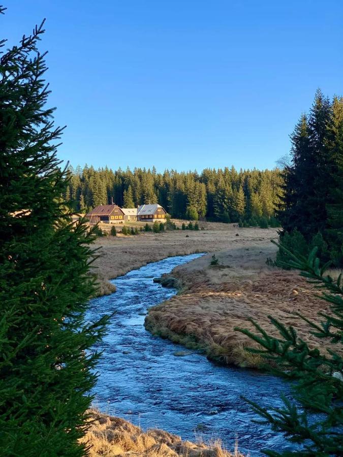 Horska Kvilda - Ubytovani U Chvalu Buitenkant foto